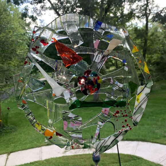#8563 CIRCULAR FUSED GLASS SUN CATCHER  CLEAR MULTI COLOR ABSTRACT - Picture 4 of 5